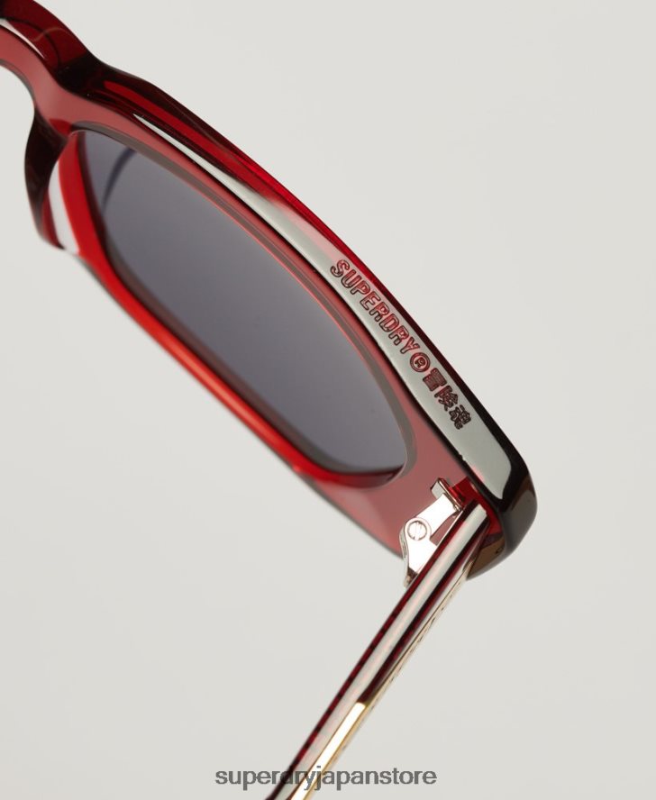 SDR 90s 角張ったサングラス 女性 Superdry アクセサリー 赤 2J62PZ2086
