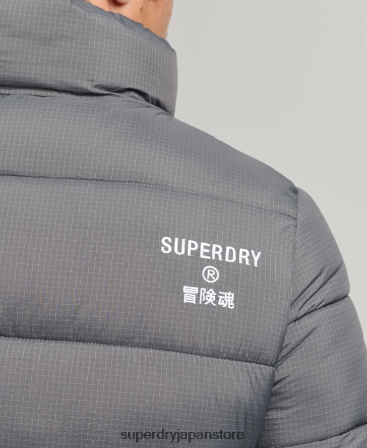 フードなしスポーツダウンジャケット 男性 Superdry 衣類 グレー 2J62PZ1022