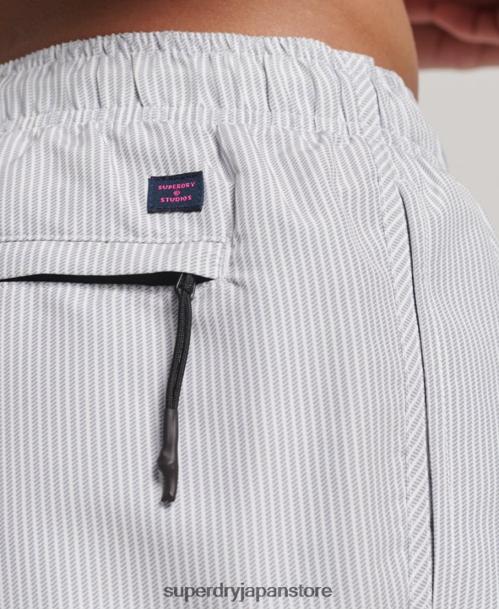 リサイクルスイムショーツ 男性 Superdry 衣類 グレー 2J62PZ12