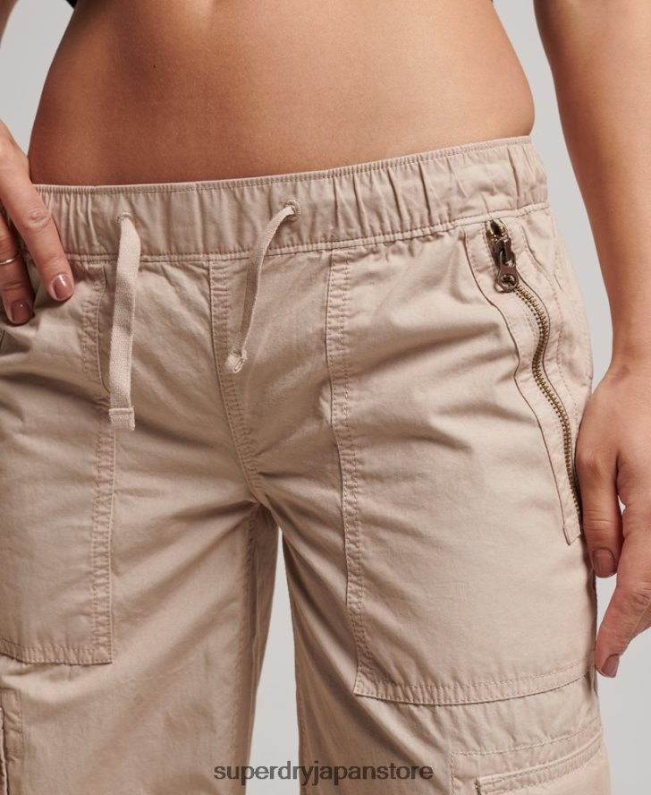 ローライズワイドレッグカーゴパンツ 女性 Superdry 衣類 クリーム 2J62PZ2001