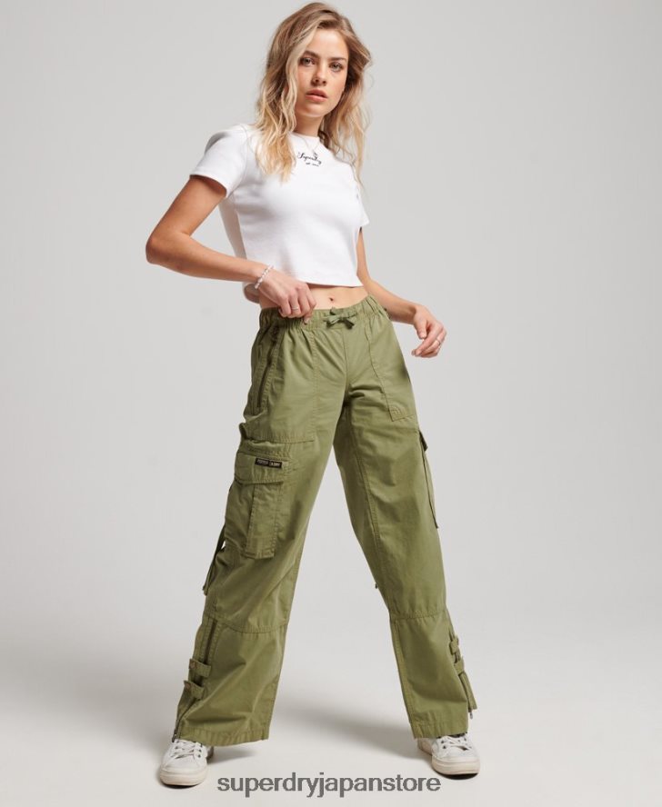 ローライズワイドレッグカーゴパンツ 女性 Superdry 衣類 緑 2J62PZ2015