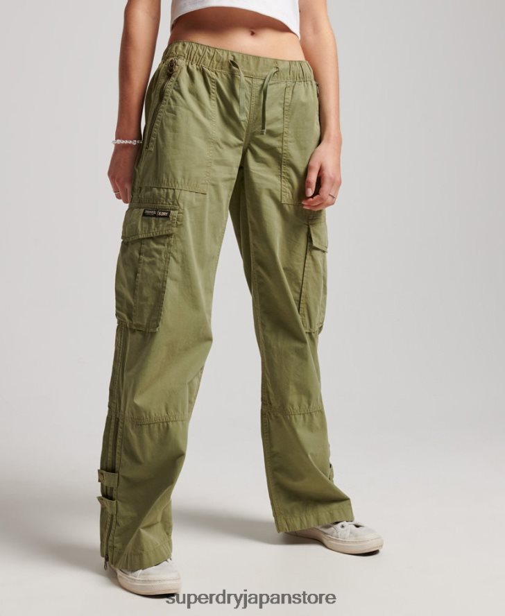 ローライズワイドレッグカーゴパンツ 女性 Superdry 衣類 緑 2J62PZ2015