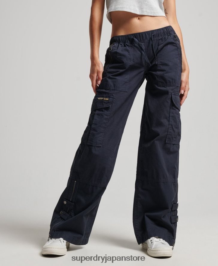 ローライズワイドレッグカーゴパンツ 女性 Superdry 衣類 海軍 2J62PZ2103