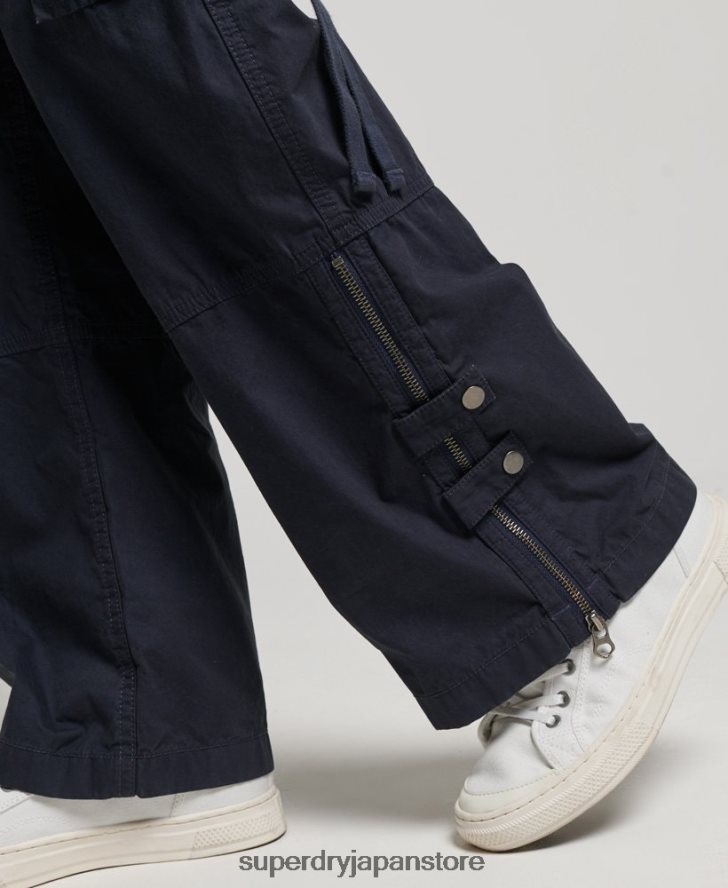ローライズワイドレッグカーゴパンツ 女性 Superdry 衣類 海軍 2J62PZ2103