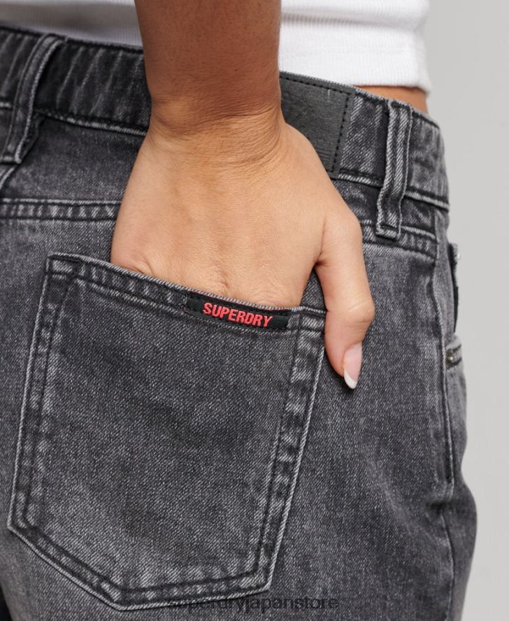 ミッドライズは短くカットオフ 女性 Superdry 衣類 黒 2J62PZ2158