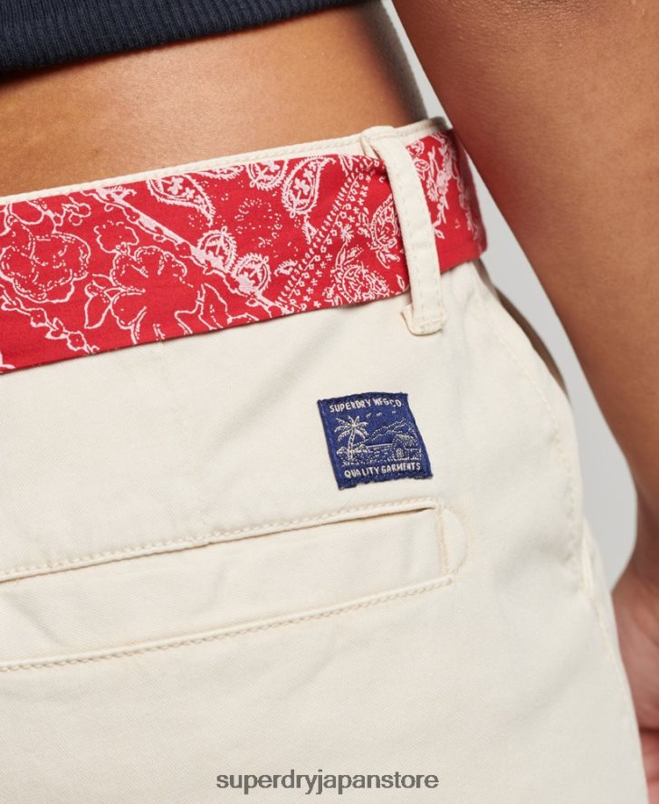 チノホットショーツ 女性 Superdry 衣類 クリーム 2J62PZ2177