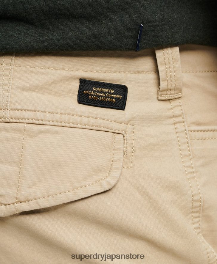 オーガニックコットンコアカーゴショーツ 男性 Superdry 衣類 クリーム 2J62PZ248