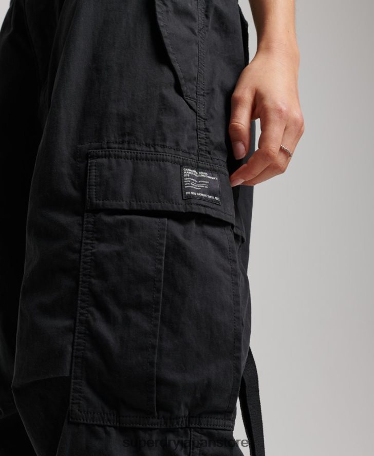 パラシュートグリップパンツ 女性 Superdry 衣類 黒 2J62PZ2567