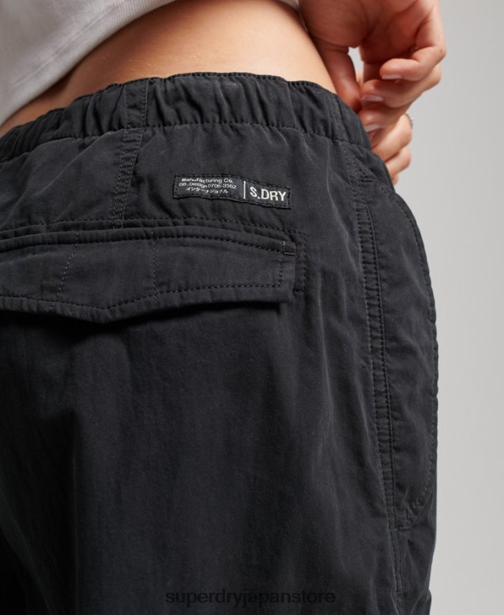 パラシュートグリップパンツ 女性 Superdry 衣類 黒 2J62PZ2567