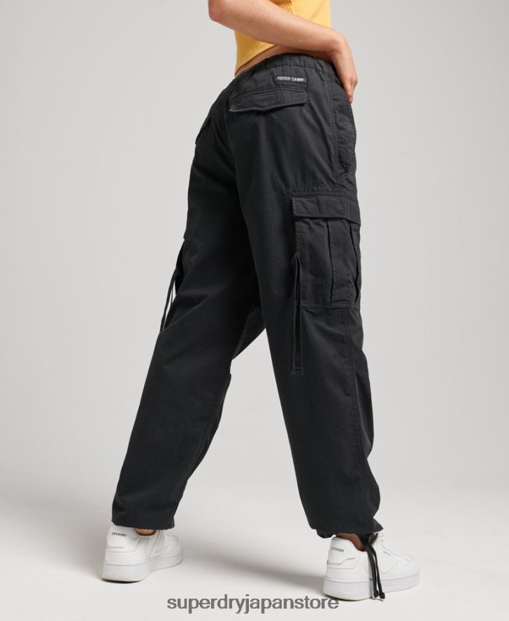 オーガニックコットンパラシュートグリップパンツ 女性 Superdry 衣類 黒 2J62PZ2608
