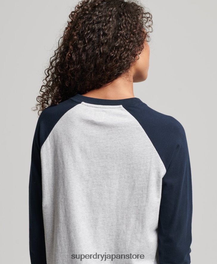 オーガニックコットンのヴィンテージロゴベースボールトップ 女性 Superdry 衣類 グレー 2J62PZ2899