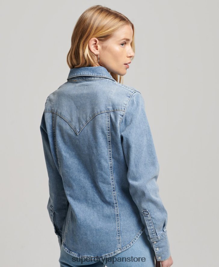 オーガニックコットンデニムウエスタンシャツ 女性 Superdry 衣類 ライトブルー 2J62PZ2950