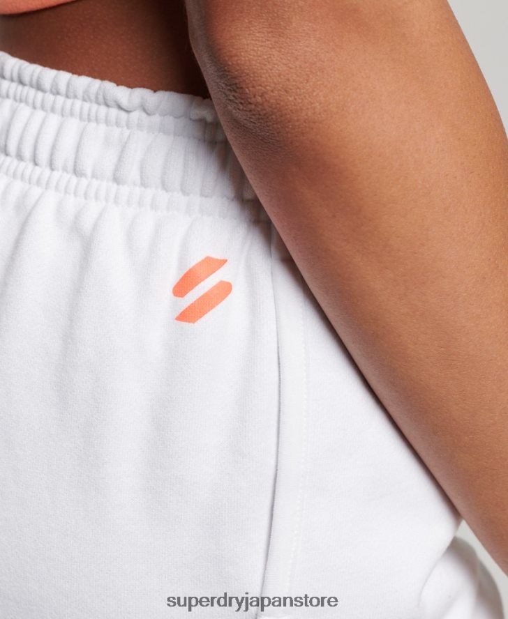 コアスポーツスウェットショーツ 女性 Superdry 衣類 白 2J62PZ3141