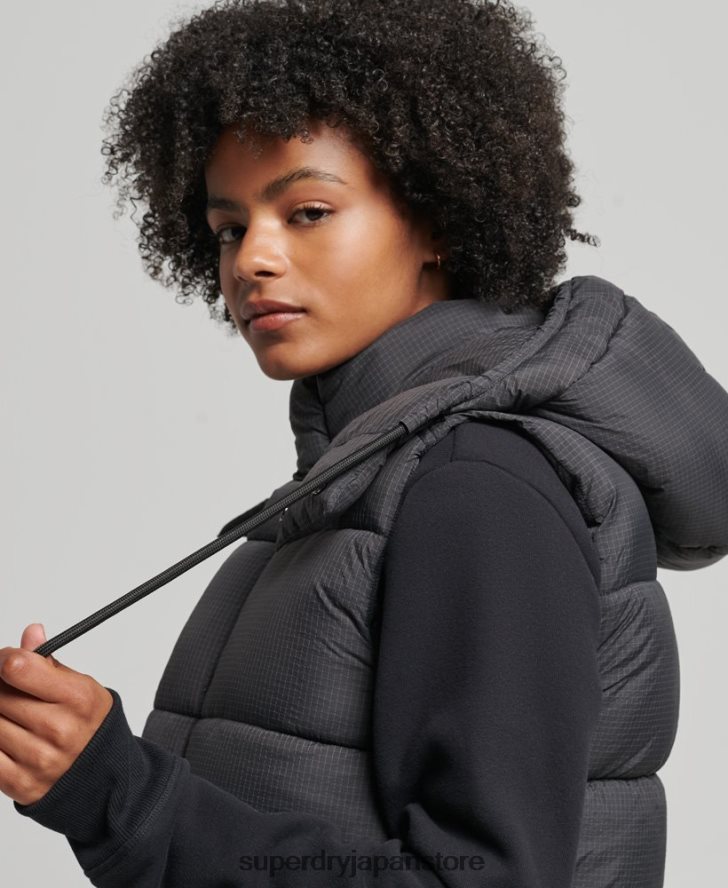 タッチライン パッド入りショートジレ 女性 Superdry 衣類 黒 2J62PZ3581