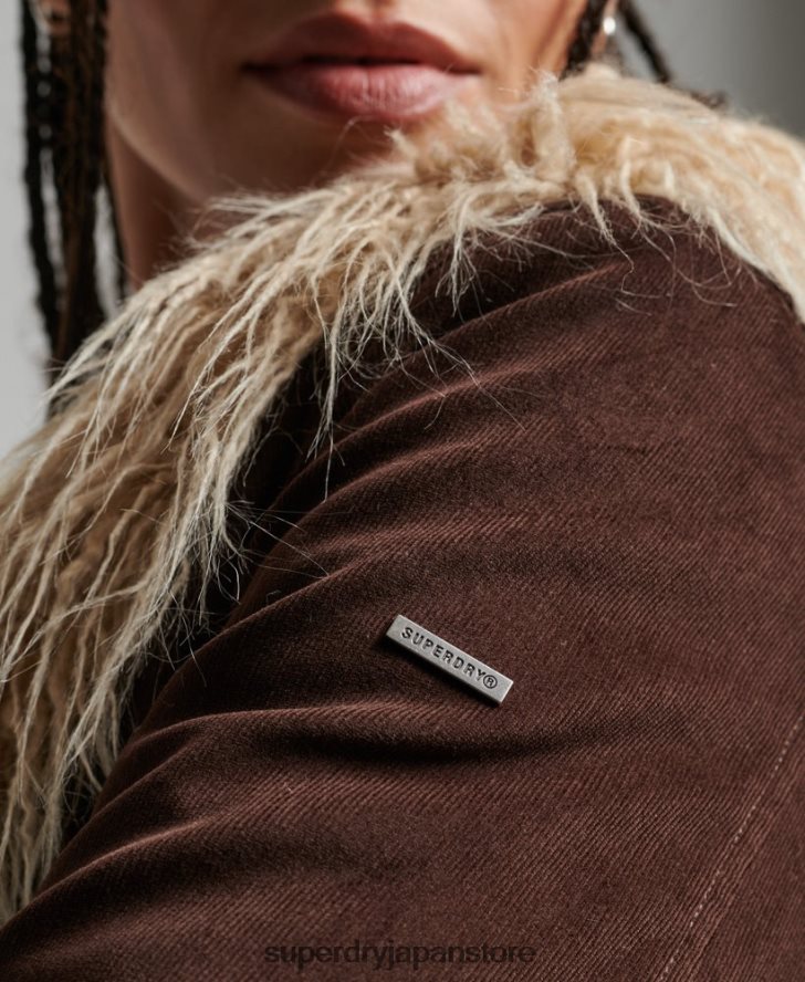 フェイクファー裏地付きアフガンコート 女性 Superdry 衣類 茶色 2J62PZ3643