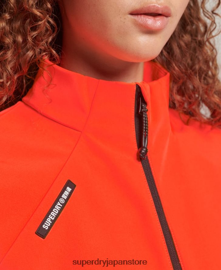 ハイテクソフトシェルトラックジャケット 女性 Superdry 衣類 コーラル 2J62PZ3703