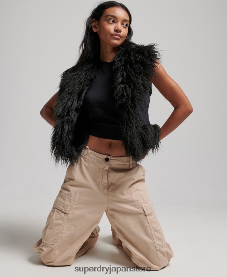 フェイクファー裏地付きアフガンクロップドジレ 女性 Superdry 衣類 黒 2J62PZ3793