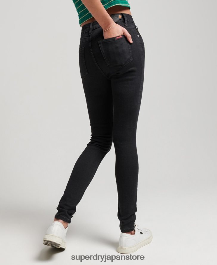 オーガニックコットン ハイライズ スキニーデニム ジーンズ 女性 Superdry 衣類 黒 2J62PZ3870