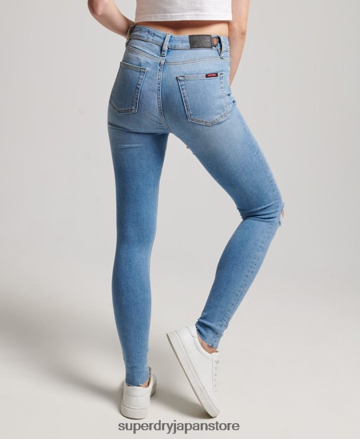オーガニックコットン ハイライズ スキニーデニム ジーンズ 女性 Superdry 衣類 ライトブルー 2J62PZ3878