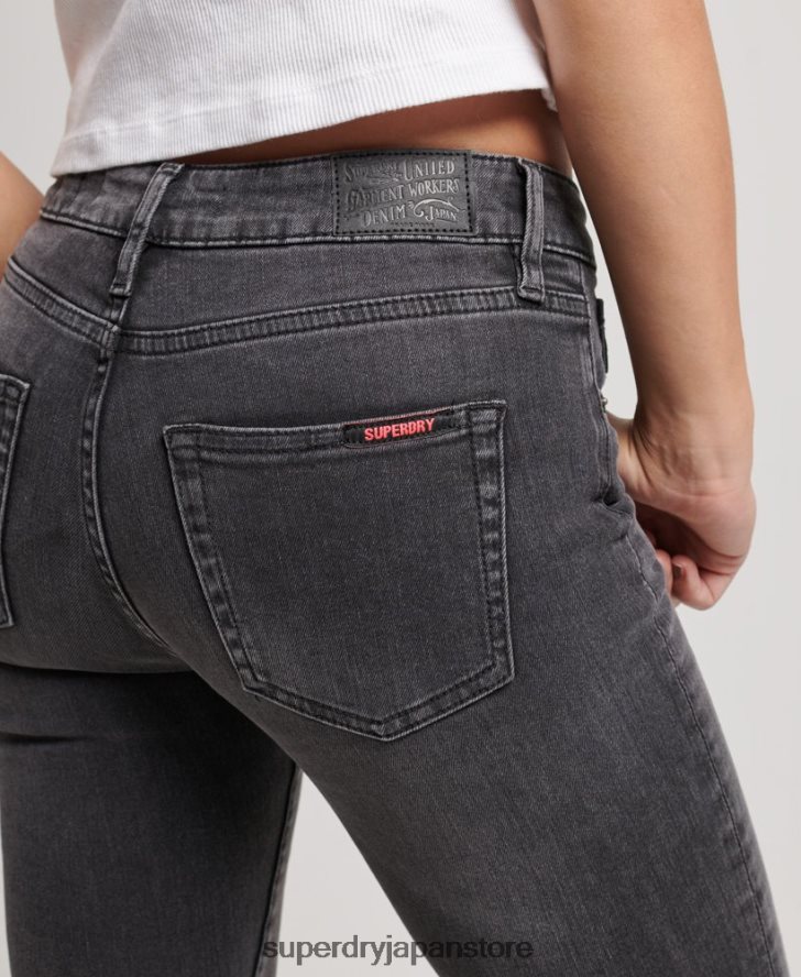 オーガニックコットン ヴィンテージ ミッドライズ スキニー ジーンズ 女性 Superdry 衣類 黒 2J62PZ3885