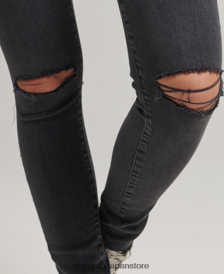 オーガニックコットン ハイライズ スキニーデニム ジーンズ 女性 Superdry 衣類 黒 2J62PZ3889