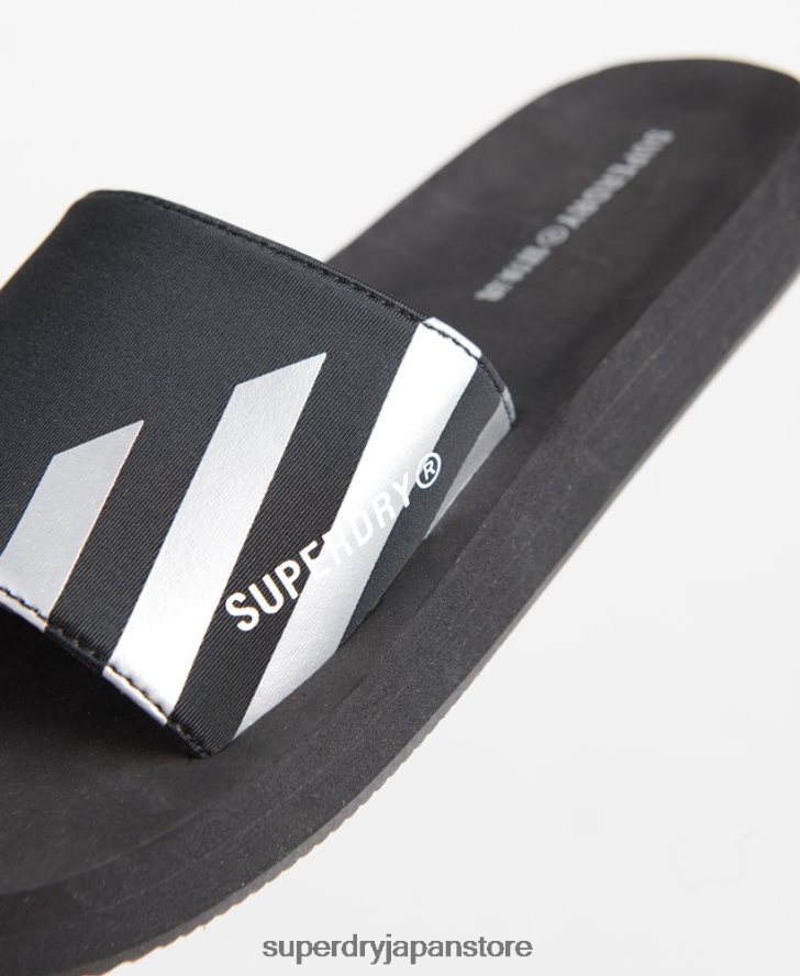 水泳スポーツスライダー 女性 Superdry 靴 黒 2J62PZ4207