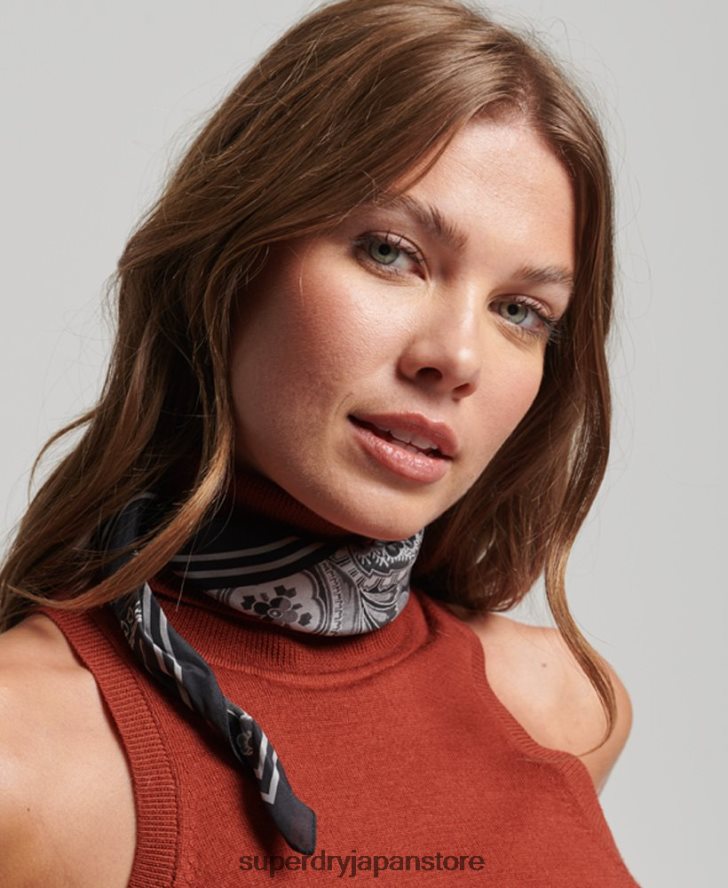 プリントスクエアシルクスカーフ 女性 Superdry アクセサリー 黒 2J62PZ4213