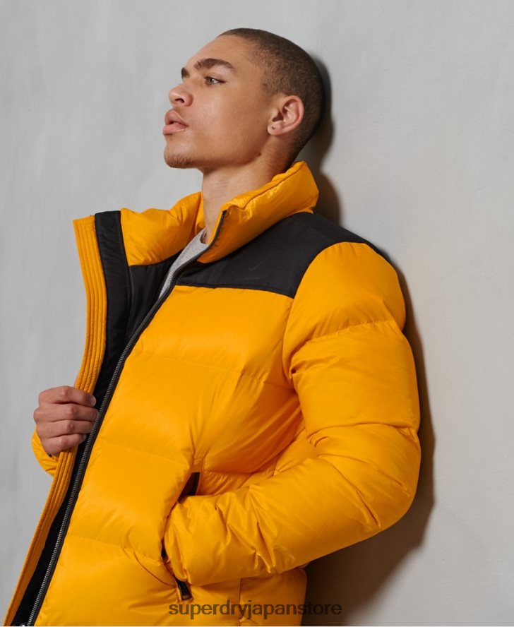 スポーツスタイルのコードダウンパファージャケット 男性 Superdry 衣類 黄色 2J62PZ4507