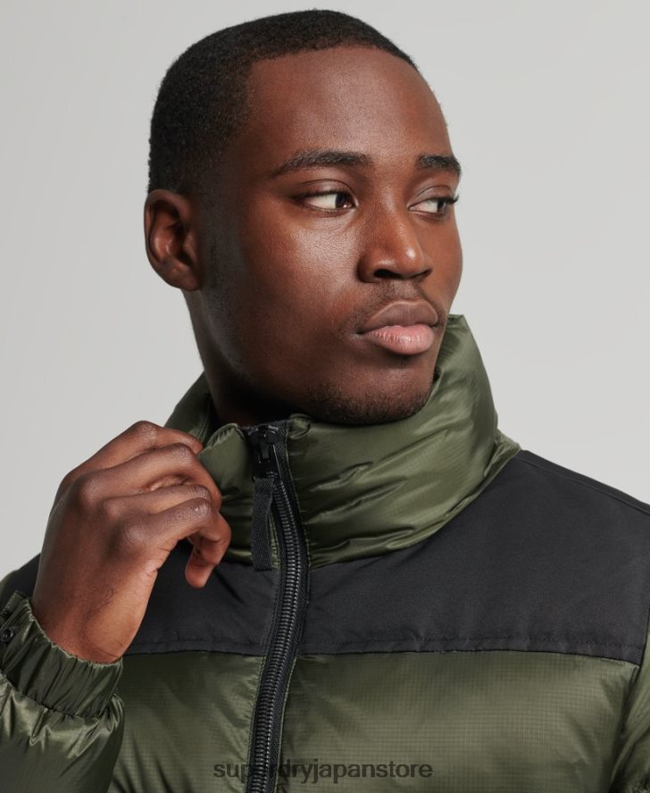 スポーツスタイルのコードダウンパファージャケット 男性 Superdry 衣類 緑 2J62PZ4711