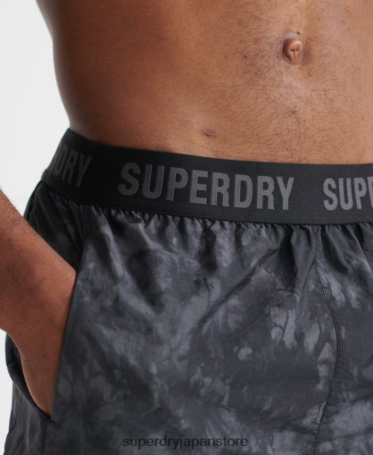 ランニングトラックショーツ 男性 Superdry 衣類 黒 2J62PZ5372