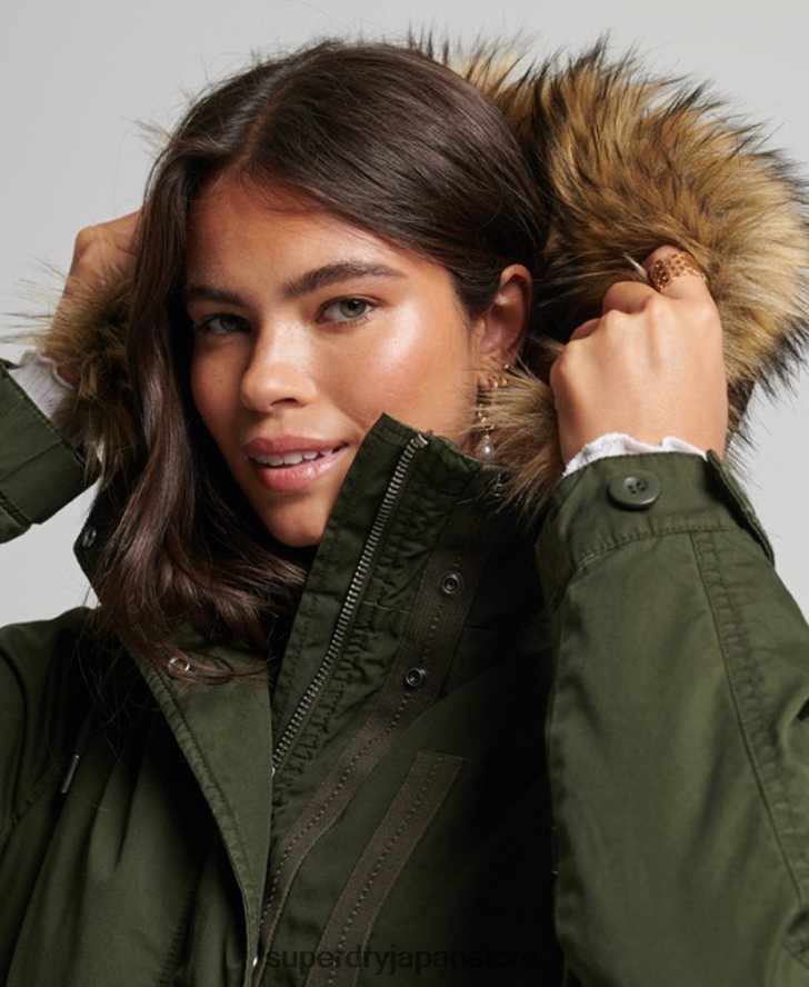 フェイクファーの本格的なミリタリーパーカーコート 女性 Superdry 衣類 緑 2J62PZ5493