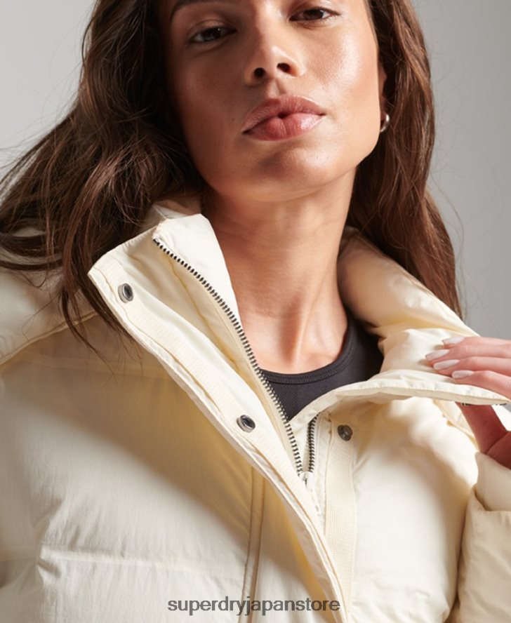 トレイン延縄用パッド入りジャケット 女性 Superdry 衣類 クリーム 2J62PZ5520