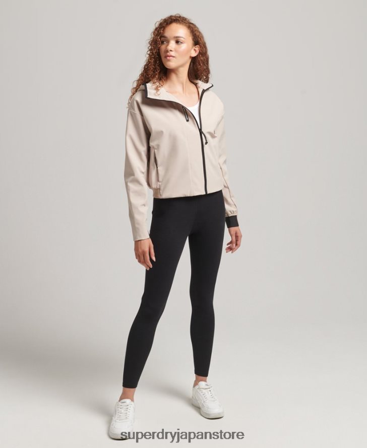 テッククロップソフトシェルジャケット 女性 Superdry 衣類 ベージュ 2J62PZ5521