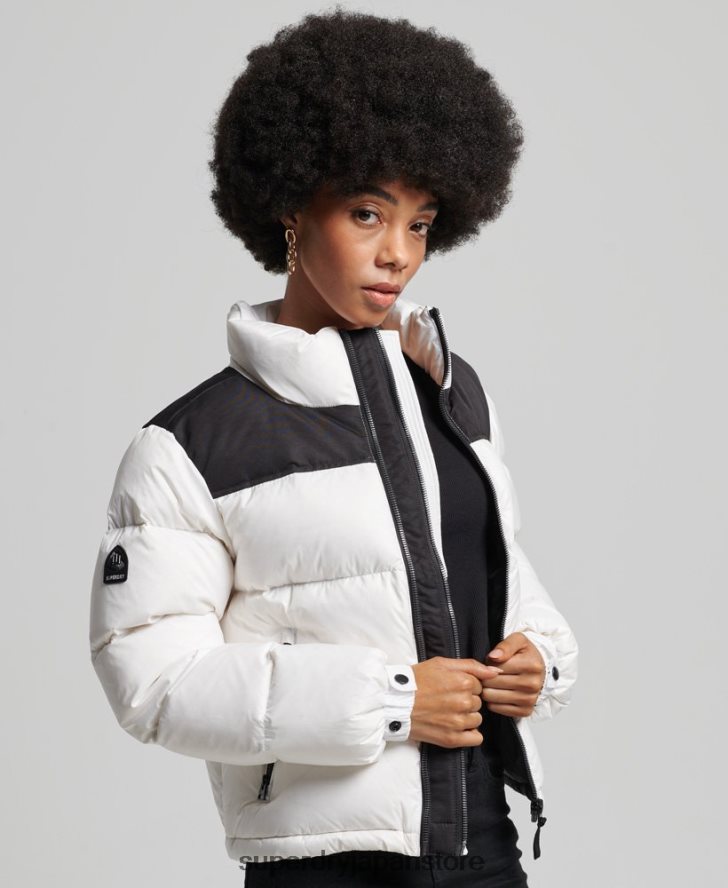 スポーツスタイルのコードパファージャケット 女性 Superdry 衣類 白 2J62PZ5579