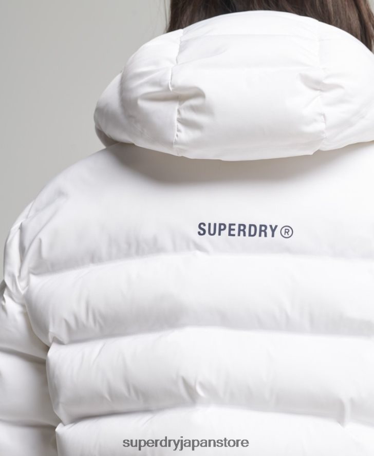 オールシーズン対応の中綿ジャケット 女性 Superdry 衣類 白 2J62PZ5603