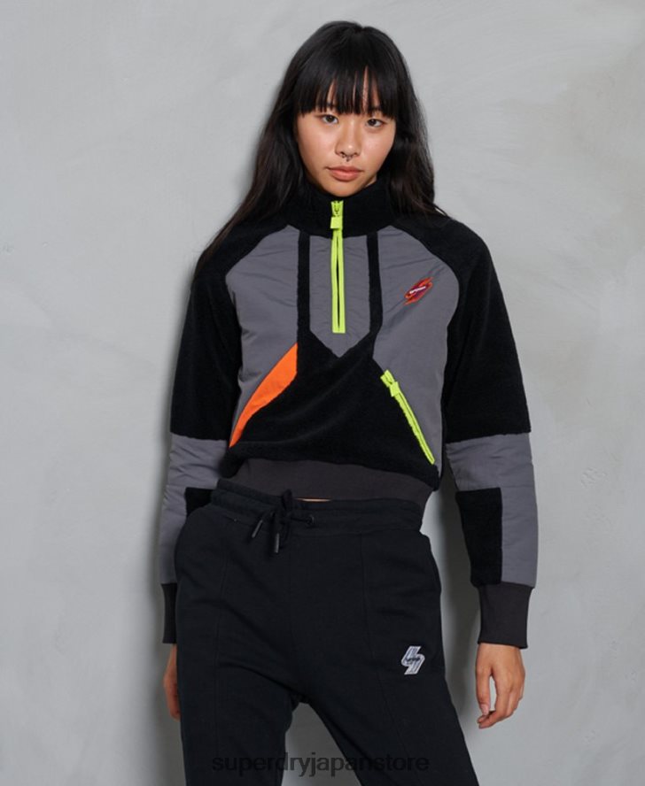 スポーツスタイルのエネルギーファンネルスウェットシャツ 女性 Superdry 衣類 黒 2J62PZ6150