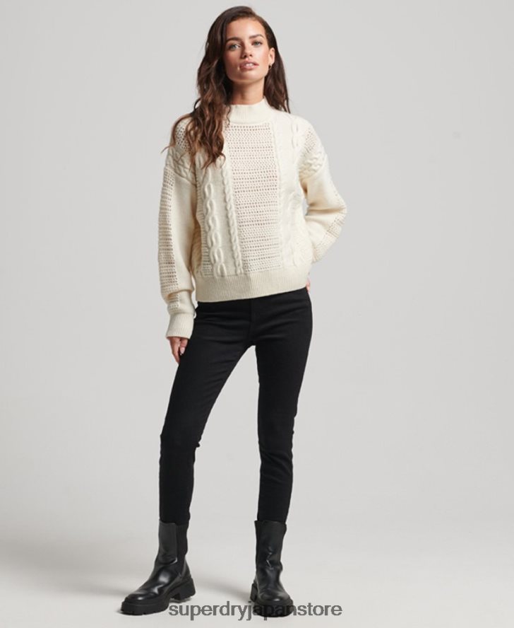 クルーネックケーブルニットセーター 女性 Superdry 衣類 白 2J62PZ6535