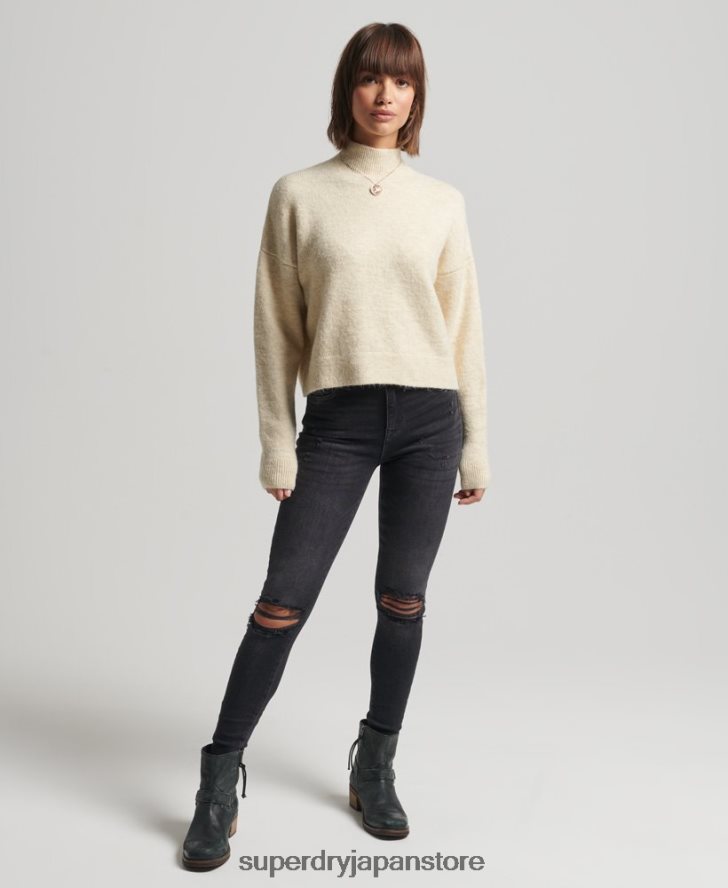 ヴィンテージ エッセンシャル モックネック セーター 女性 Superdry 衣類 クリーム 2J62PZ6592