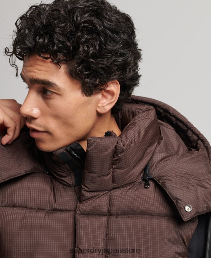 タッチライン パッド入りショートジレ 男性 Superdry 衣類 茶色 2J62PZ958