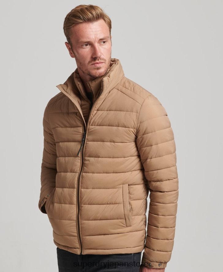 軽量のショートダウンコート 男性 Superdry 衣類 茶色 2J62PZ975