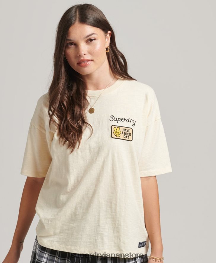 90s ロゴパッチ ルーズフィット Tシャツ 女性 Superdry 衣類 クリーム 2J62PZ6230