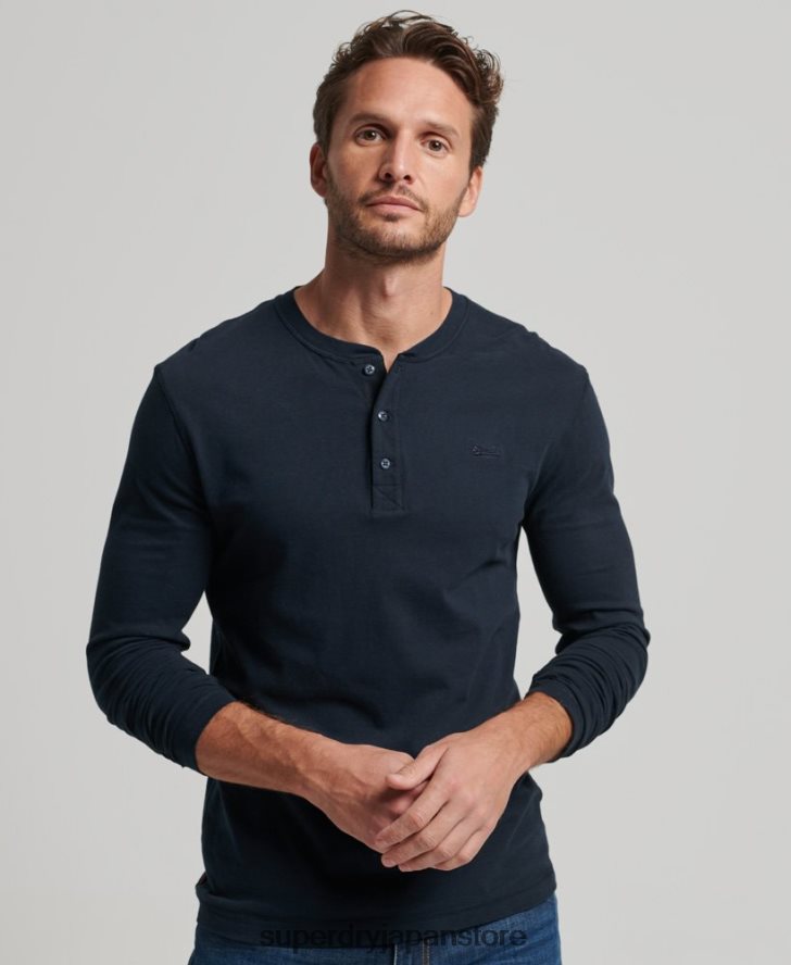 オーガニックコットンのヴィンテージロゴ刺繍入りヘンリートップ 男性 Superdry 衣類 海軍 2J62PZ1457
