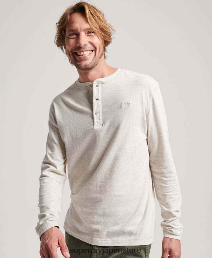 オーガニックコットンのヴィンテージロゴ刺繍入りヘンリートップ 男性 Superdry 衣類 クリーム 2J62PZ1488