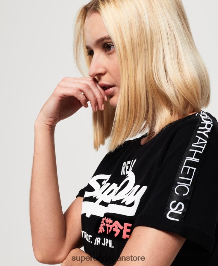 ヴィンテージロゴスリーブテープボクシーTシャツ 女性 Superdry 衣類 黒 2J62PZ2866