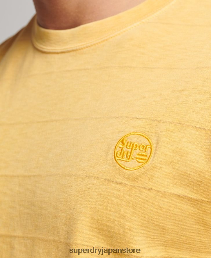 オーガニックコットンのヴィンテージテクスチャーTシャツ 男性 Superdry 衣類 黄色 2J62PZ34