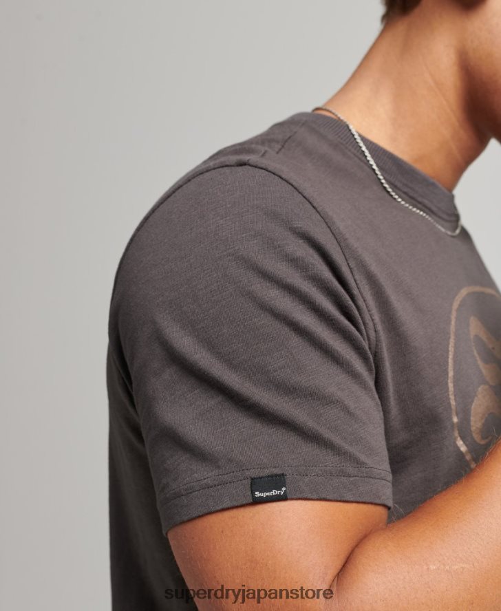 ブラックアウト ロック グラフィック T シャツ 男性 Superdry 衣類 濃い灰色 2J62PZ4932