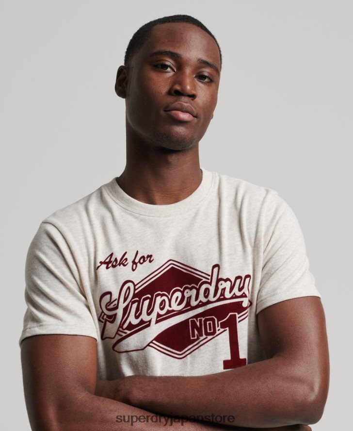ヴィンテージスクリプトスタイルカレッジTシャツ 男性 Superdry 衣類 クリーム 2J62PZ4953