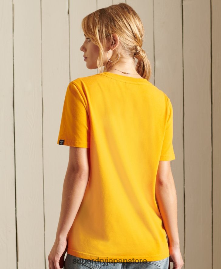 コアロゴTシャツ 女性 Superdry 衣類 金 2J62PZ6244