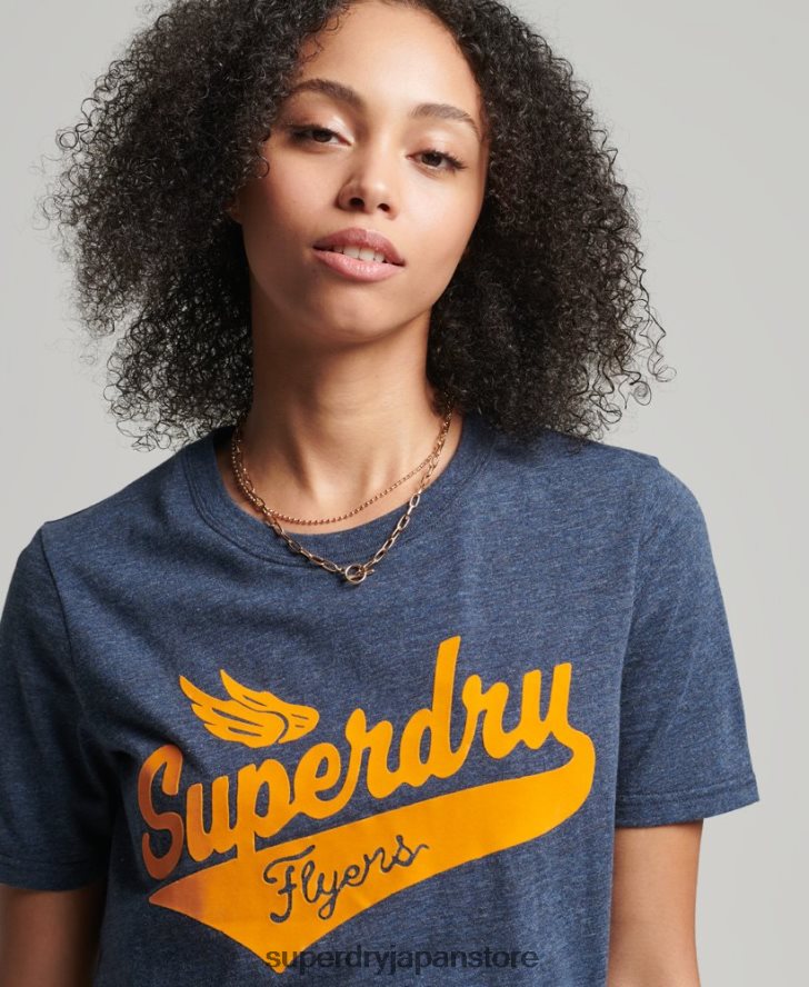 ヴィンテージスクリプトスタイルカレッジTシャツ 女性 Superdry 衣類 海軍 2J62PZ6283