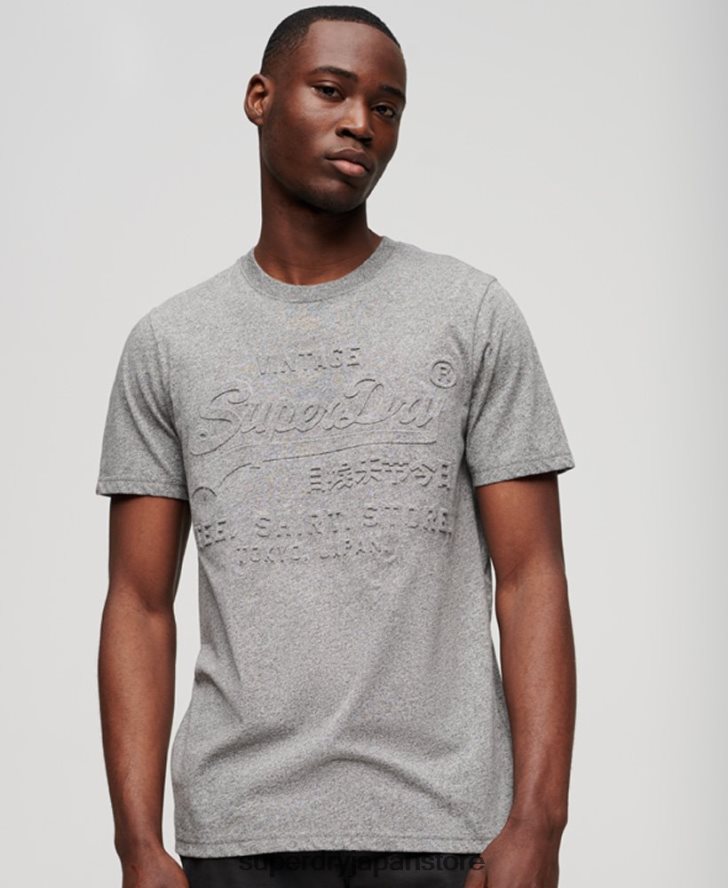 ヴィンテージロゴストアエンボスTシャツ 男性 Superdry 衣類 ライトグレー 2J62PZ74